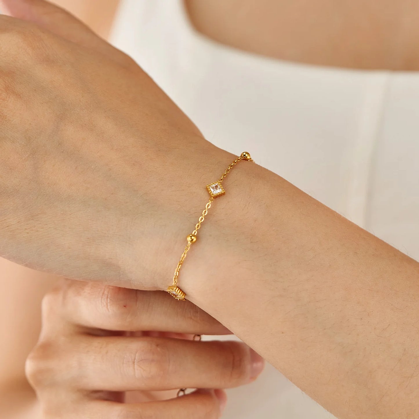 Geometric Square Zircon Bracelet for Women – Stainless Steel Commuter Style Chain with Small Beads