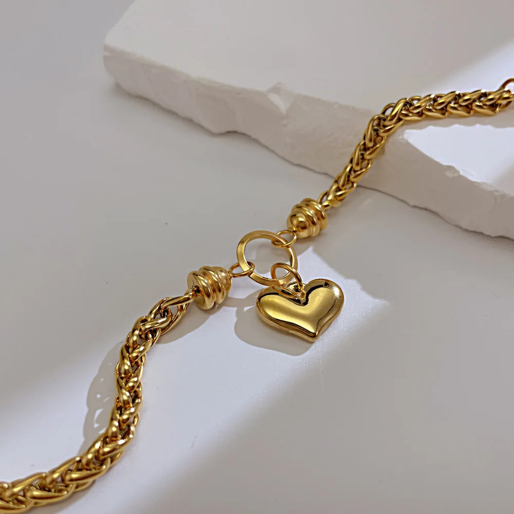 Trendy Heart Stainless Steel Bracelet for Women – High-End Titanium Steel Fashion Jewelry