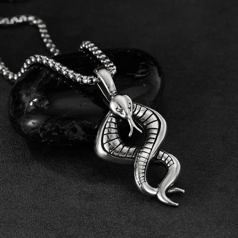 Men’s Vintage Snake Pendant Necklace – Bold Stainless Steel Serpent Chain for Streetwear Style