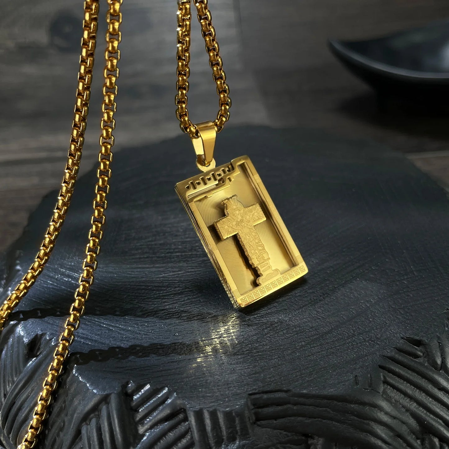 Men’s Cross Dog Tag Necklace – Vintage Street Style Stainless Steel Hip Hop Pendant