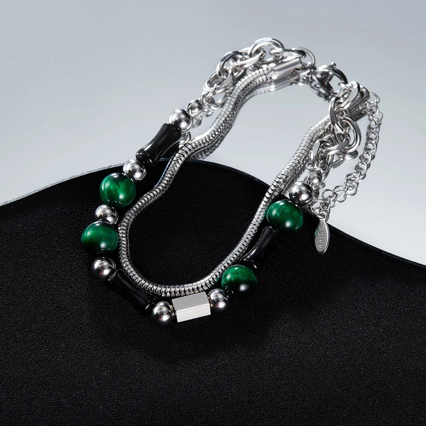 Men’s Double-Layer Green Tiger Eye Bracelet – Retro Stainless Steel Beaded Wristband with Black Bamboo Beads, High-End Design