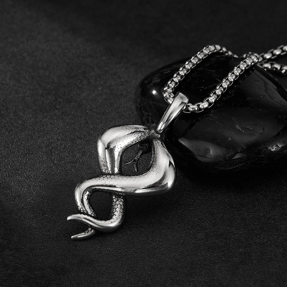 Men’s Vintage Snake Pendant Necklace – Bold Stainless Steel Serpent Chain for Streetwear Style