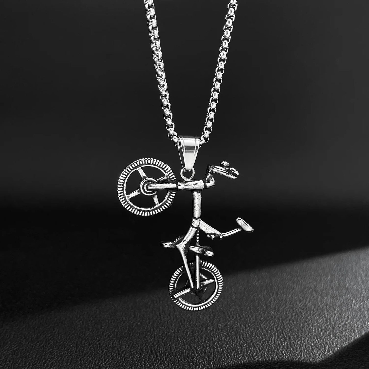 Men’s Retro Punk Bicycle Pendant Necklace – Stainless Steel Bike Chain Jewelry for Biker Style