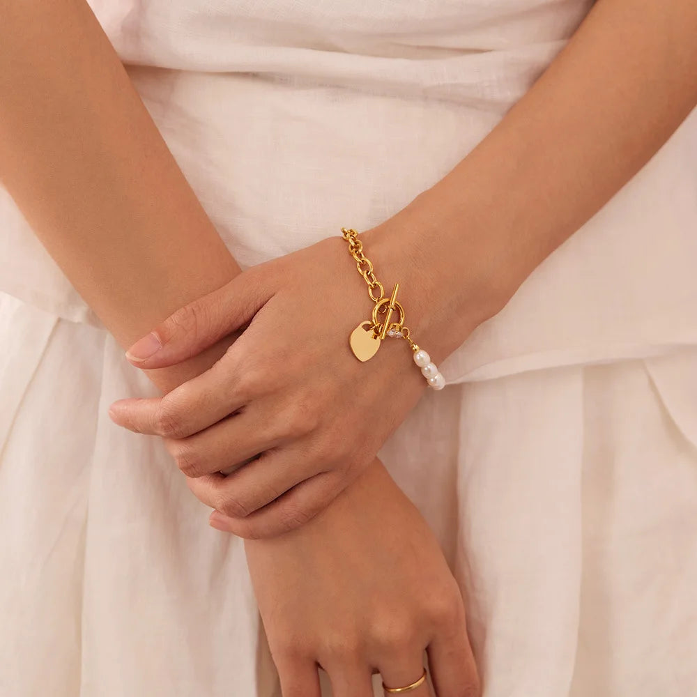 Elegant Women's Stainless Steel Bracelet with Freshwater Pearls and Heart Zircon – INS Style Titanium Jewelry