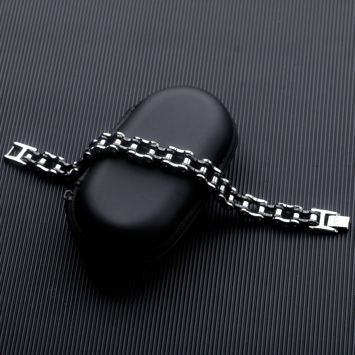 Hot-Selling Titanium Steel Biker Bracelet for Men – Rock Style Motorcycle Chain Design, Punk Jewelry