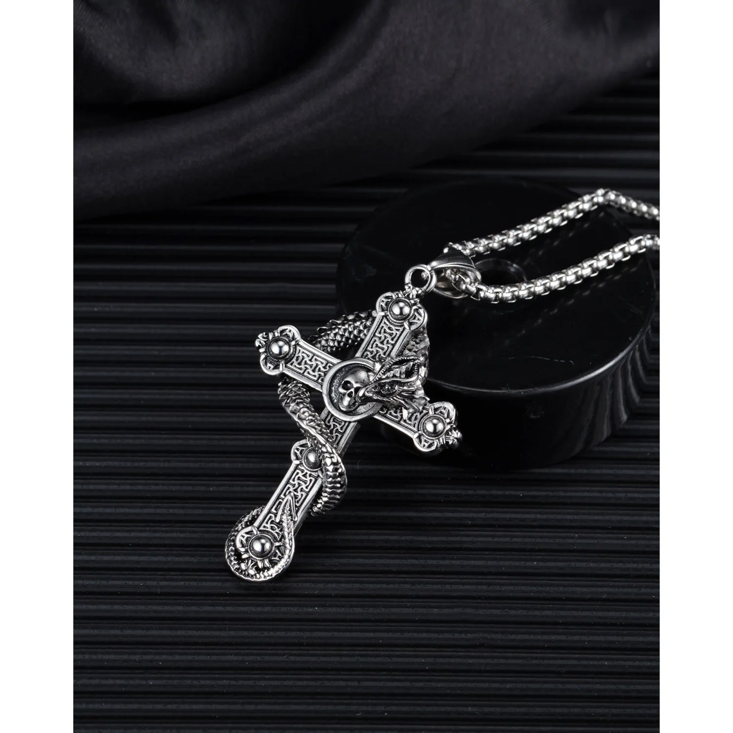 Vintage Dragon Skull Cross Necklace for Men – Gothic Titanium Steel Hip Hop Pendant Jewelry