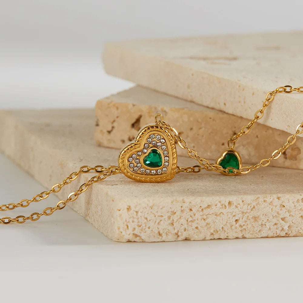 Vintage Double-Layer Emerald Heart Necklace – French Chic Stainless Steel Clavicle Chain for Women