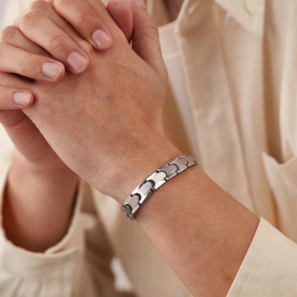 Men’s Trendy Stainless Steel Bracelet – Creative Polished Titanium Wristband, Minimalist Fashion Accessory