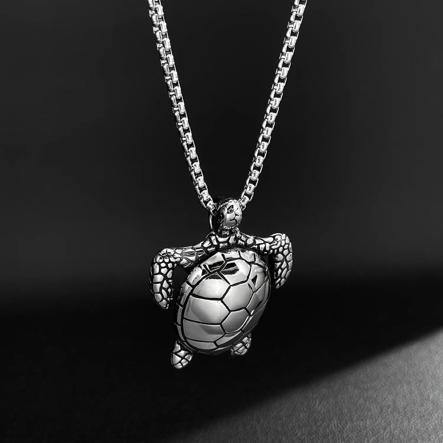 Men’s Sea Turtle Pendant Necklace – Hip Hop Style Stainless Steel Animal Jewelry for Trendy Streetwear