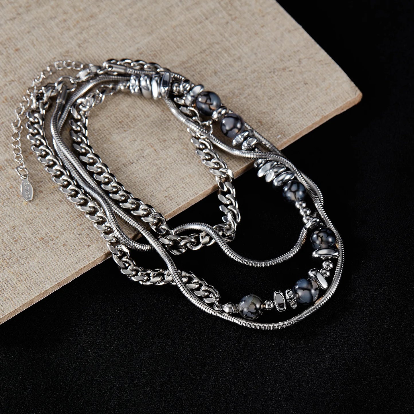 Men’s Minimalist Double Layer Necklace – Black Agate & Stainless Steel Cuban Chain with Natural Stone Detail
