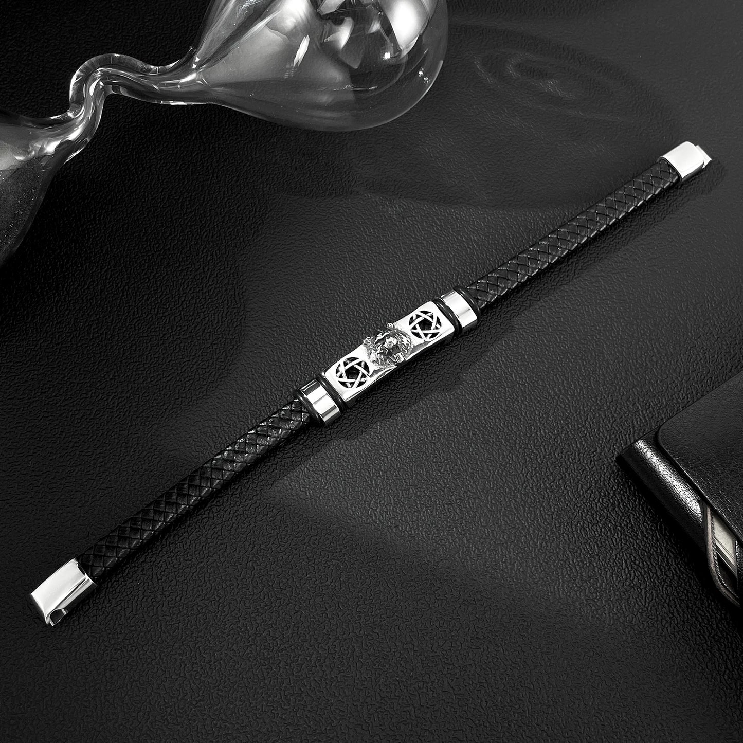 Men’s Hip Hop Leopard Head Leather Bracelet – Creative Braided Wristband with Stainless & Titanium Steel, Urban Street Style