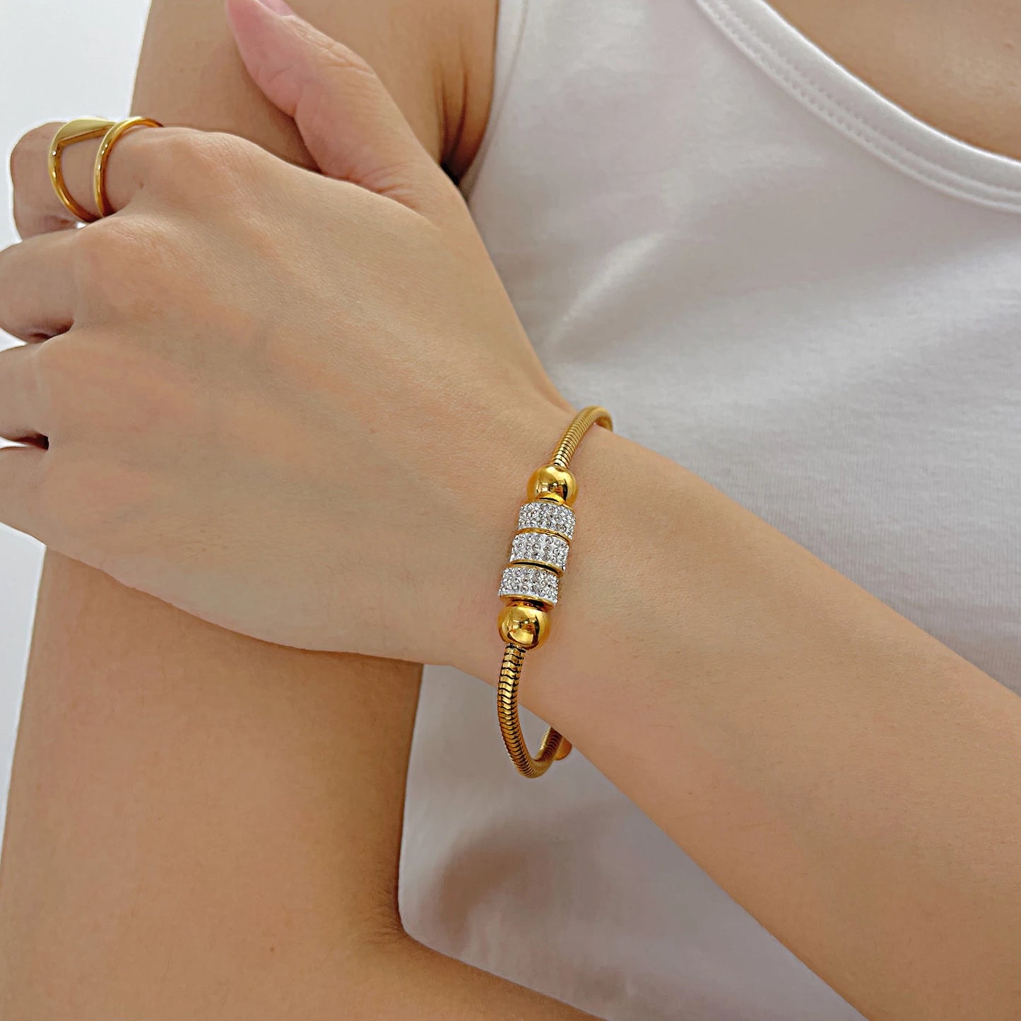 Irregular Minimalist Snake Chain Bracelet for Women – Titanium Steel Stainless Steel Luxury Jewelry