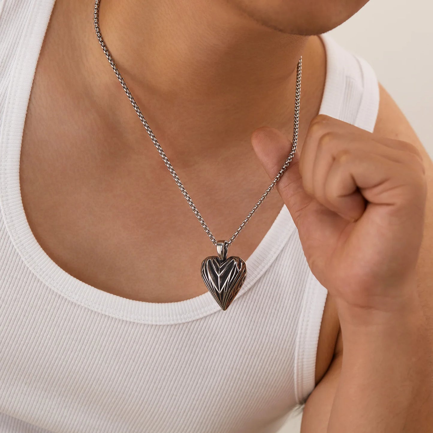 Men’s Forged Heart Pendant Necklace – Hip Hop Vintage Punk Style Stainless Steel Chain