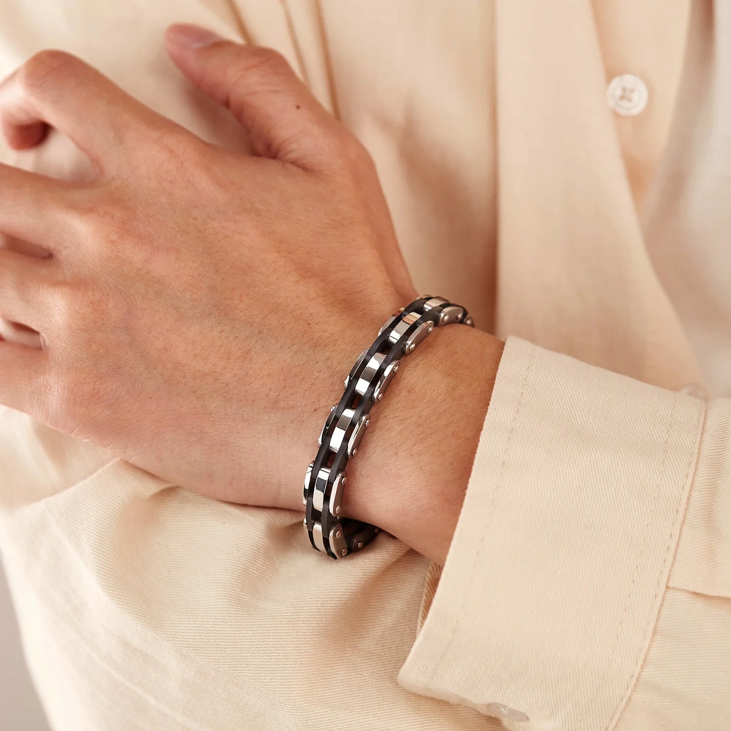 Menโs Hip Hop Silicone & Stainless Steel Bracelet โ Retro Punk Titanium Steel Wristband, Stylish and Durable