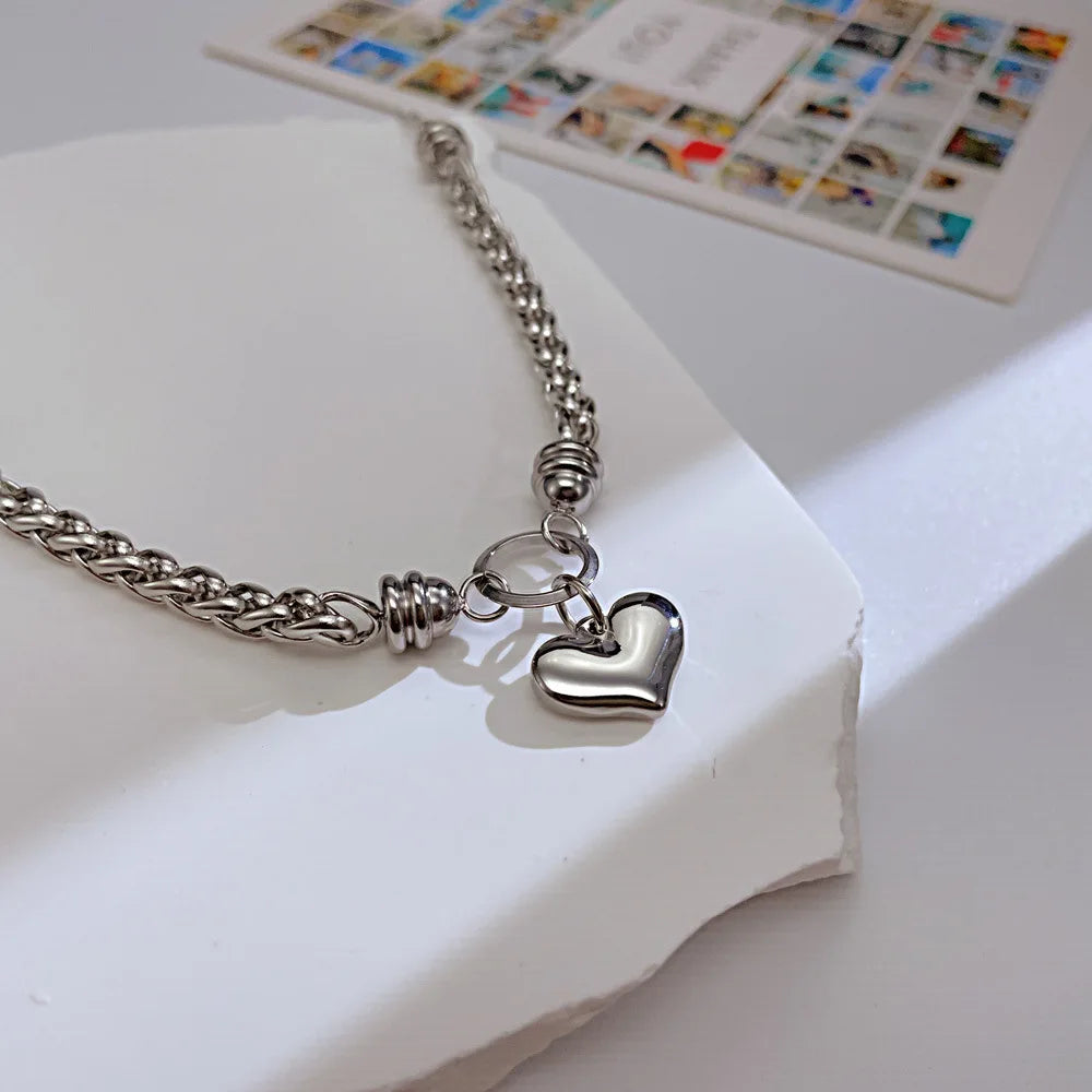 Trendy Heart Stainless Steel Bracelet for Women – High-End Titanium Steel Fashion Jewelry