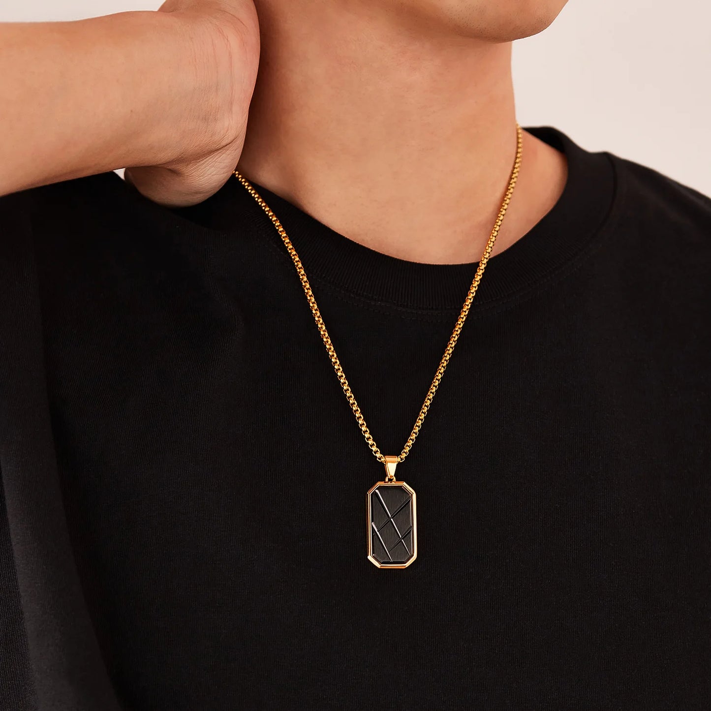 Men’s Geometric Cube Pendant Necklace – Creative Minimalist Stainless Steel Chain Accessory