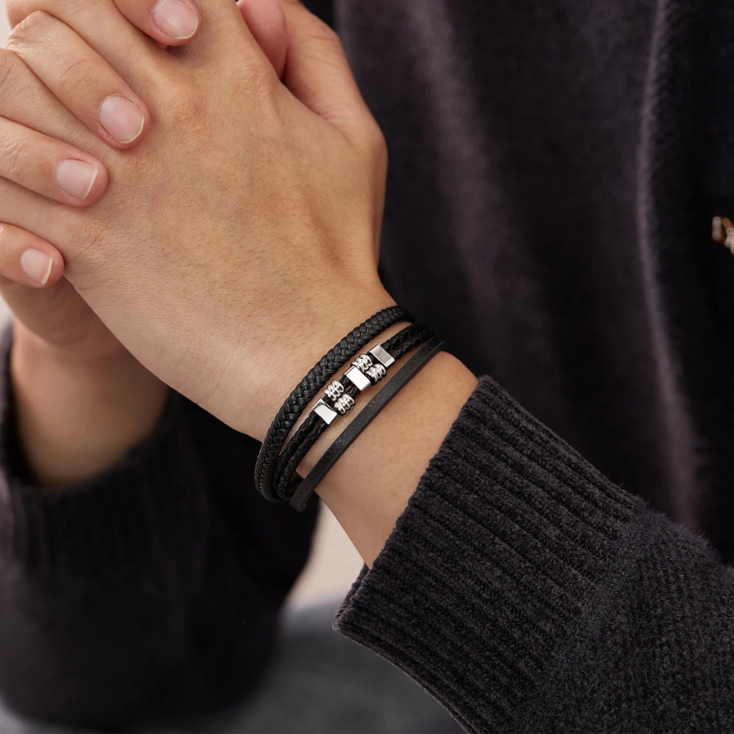 Men’s Vintage Braided Leather Bracelet – Multi-Layer Wristband with Stainless Steel, Casual Trendy Retro Style