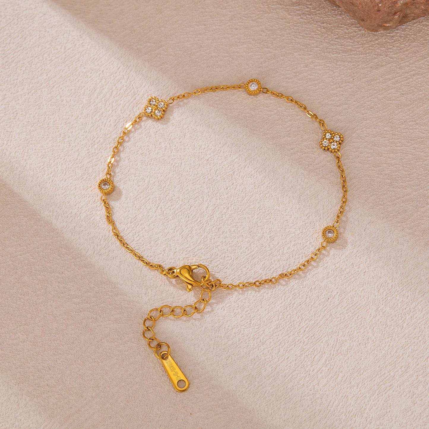 Fashion Women’s Bracelet – Minimalist Gold-Plated Zircon Stainless Steel Titanium Jewelry