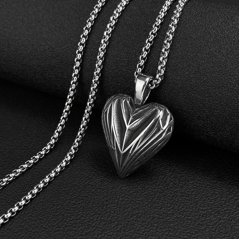 Men’s Forged Heart Pendant Necklace – Hip Hop Vintage Punk Style Stainless Steel Chain