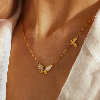 Elegant Butterfly Pendant Necklace for Women – Stainless Steel & Mother-of-Pearl Delicate Clavicle Chain