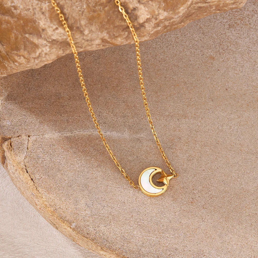 Fashion Versatile 4-Pointed Star Shell Moon Necklace for Women - Stylish Stainless Steel Titanium Steel Collarbone Chain Jewelry