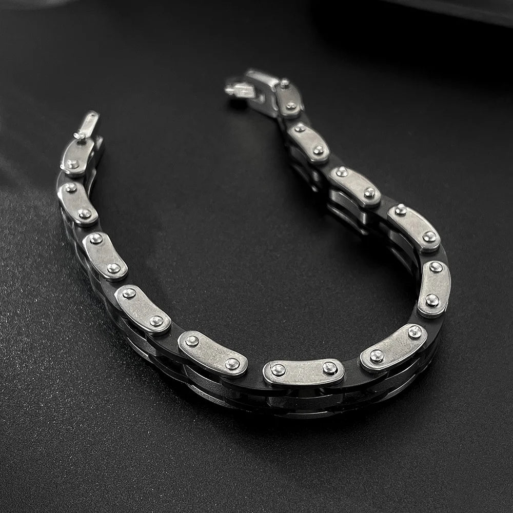 Men’s Hip Hop Silicone & Stainless Steel Bracelet – Retro Punk Titanium Steel Wristband, Stylish and Durable