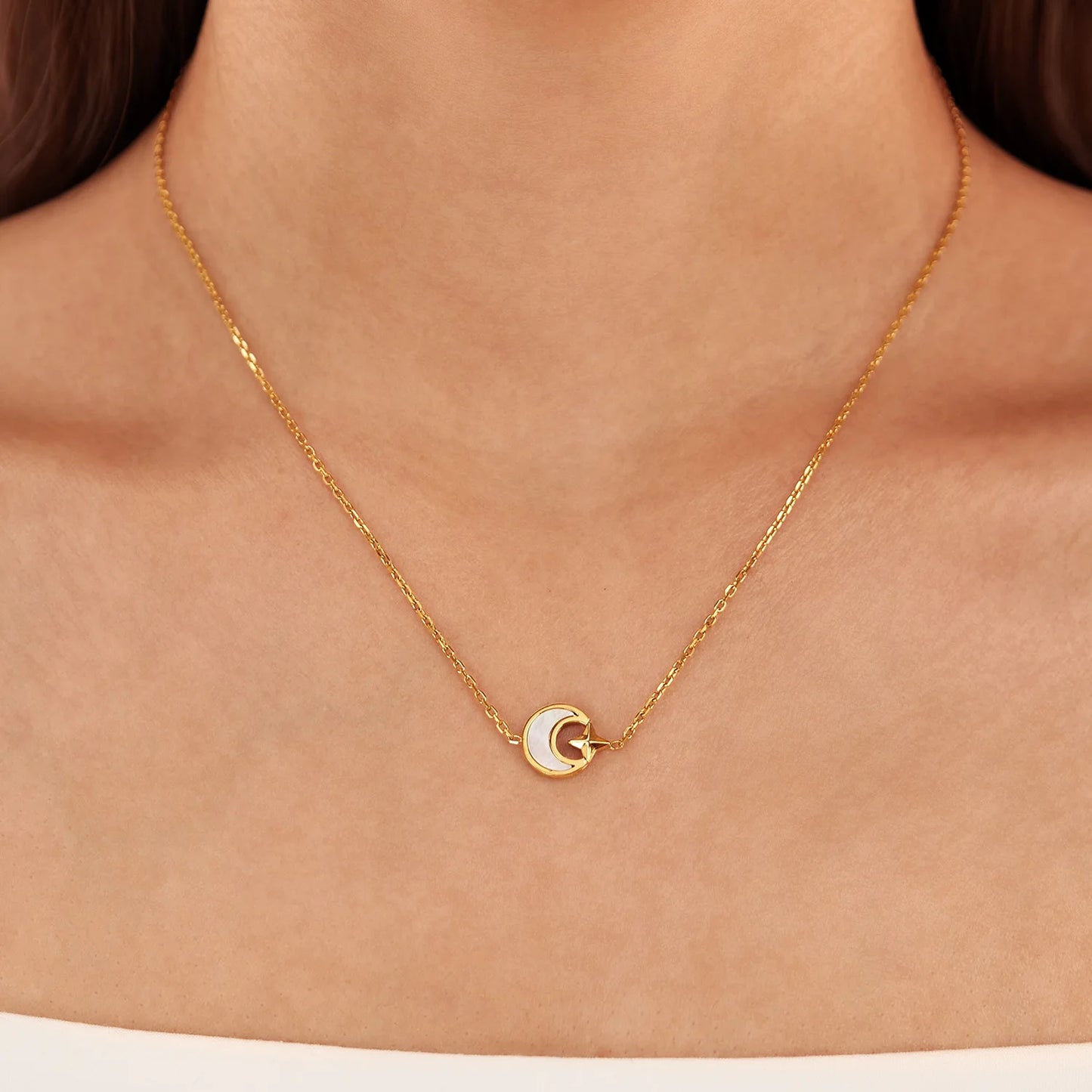 Fashion Versatile 4-Pointed Star Shell Moon Necklace for Women - Stylish Stainless Steel Titanium Steel Collarbone Chain Jewelry