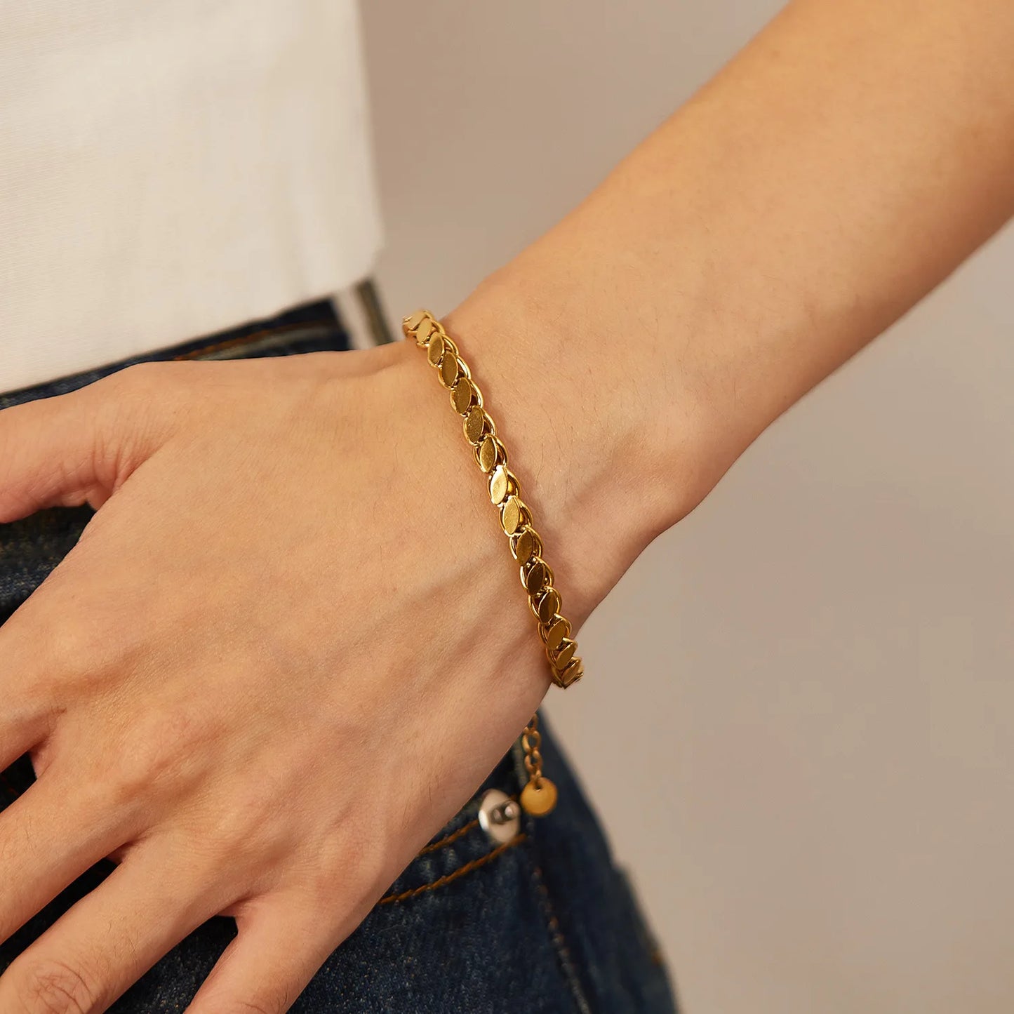 Gold-Plated Stainless Steel Chain Bracelet for Women – Simple Elegant Titanium Steel Minimalist Jewelry