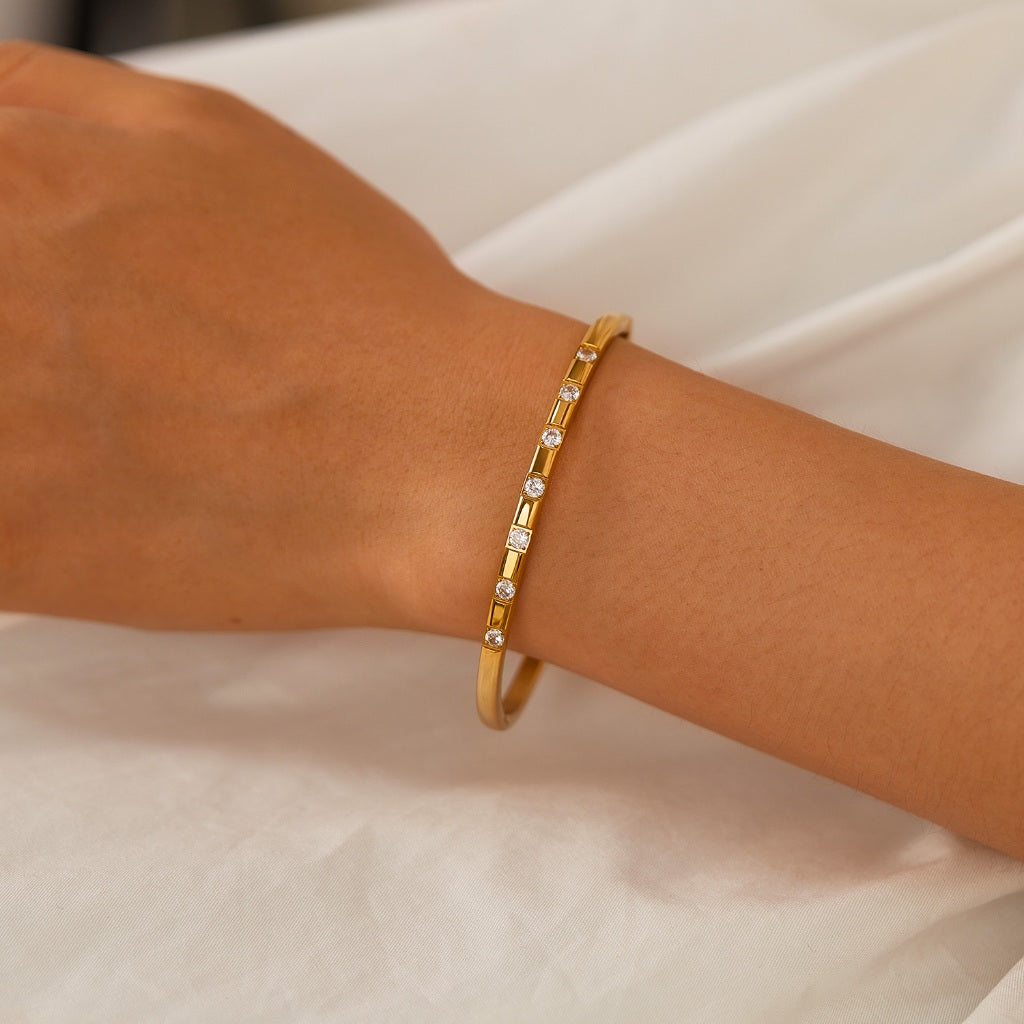 INS Style Zircon Cuff Bracelet for Women – Minimalist Titanium Steel Bangle, Small-Batch Chic Stainless Steel Jewelry