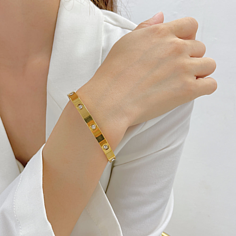 INS Style Zircon Cuff Bracelet for Women – Minimalist Titanium Steel Bangle, Small-Batch Chic Stainless Steel Jewelry